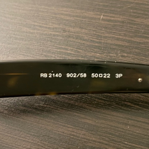 Ray-bans Original Wayfarer Classic Polarized Sunglasses - Picture 3 of 4